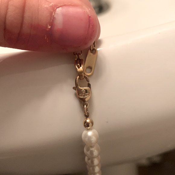 Vivian Westwood authentic pearl necklace - Picture 3 of 5
